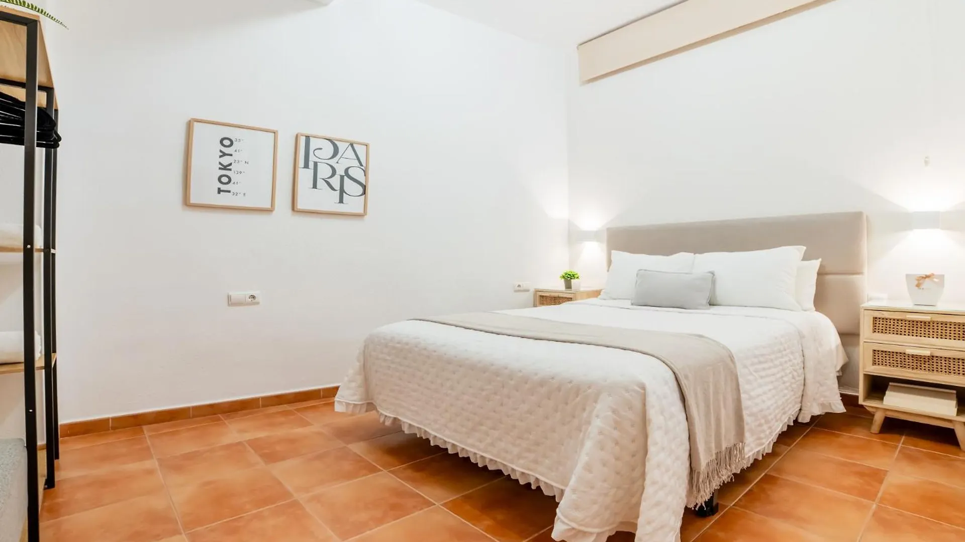 The Suites Marie Granada Apartment